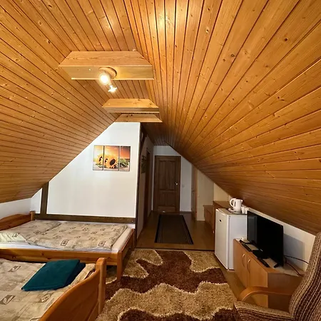 Farkys Guest house *